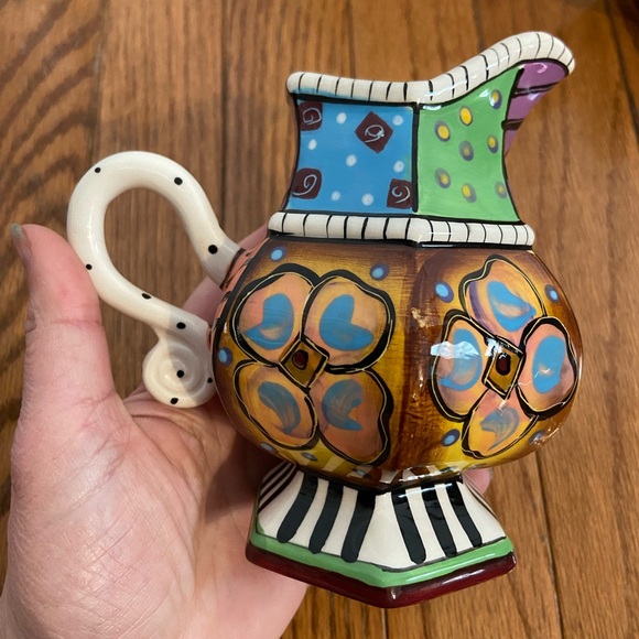 Hand painted Sugar and Creamer Set by Studio Design Works - Picture 2 of 8